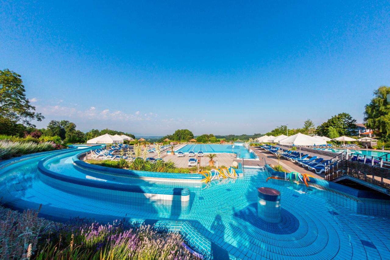 Stroebinger Hof - Therme Wellness Resort Bad Endorf Εξωτερικό φωτογραφία