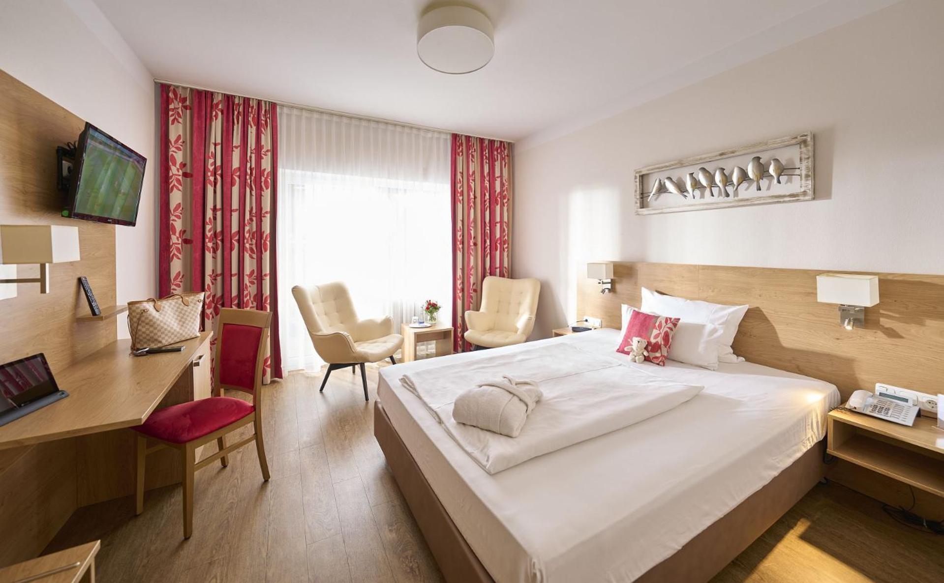 Stroebinger Hof - Therme Wellness Resort Bad Endorf Εξωτερικό φωτογραφία