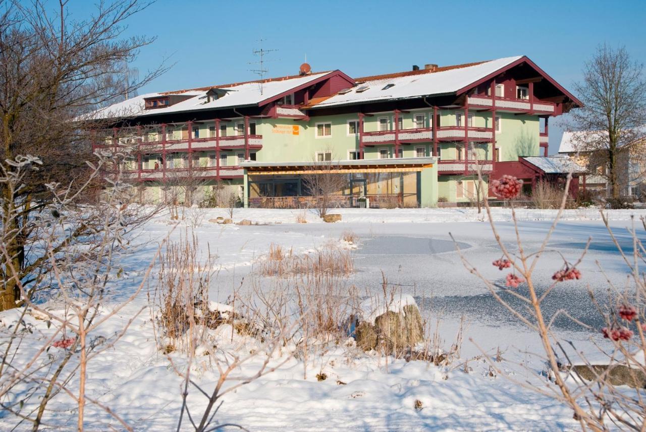 Stroebinger Hof - Therme Wellness Resort Bad Endorf Εξωτερικό φωτογραφία